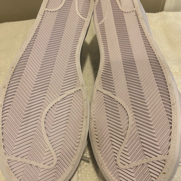 NWOB Nike blazer low triple white - Picture 4 of 5